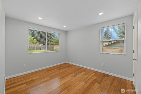 23216 96th Avenue W Edmonds WA 98020