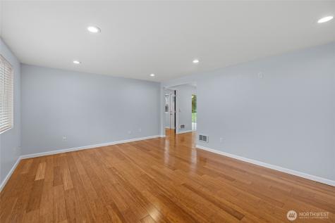 23216 96th Avenue W Edmonds WA 98020
