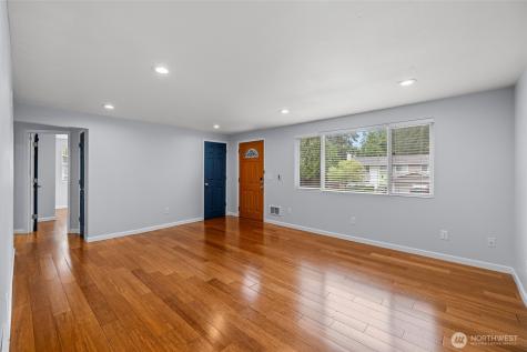 23216 96th Avenue W Edmonds WA 98020