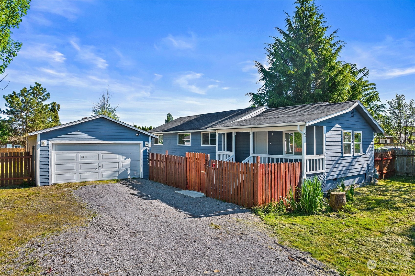 33 1st Avenue N Algona WA 98001