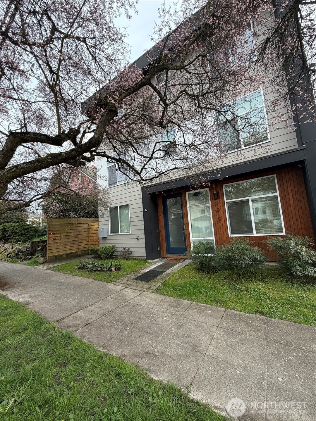 1017 NE 55th Street Seattle WA 98105