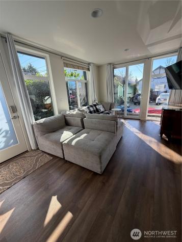 1017 NE 55th Street Seattle WA 98105