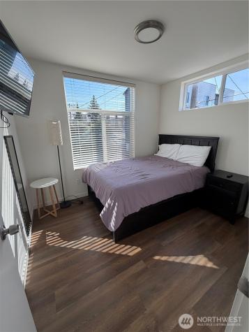 1017 NE 55th Street Seattle WA 98105
