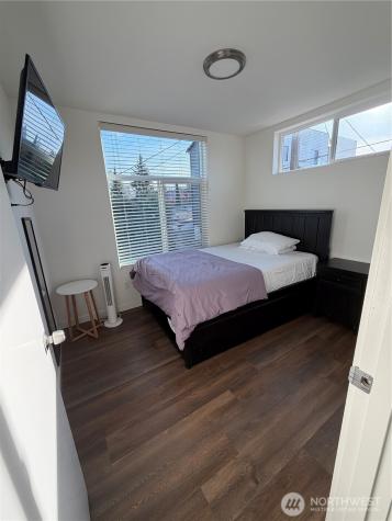 1017 NE 55th Street Seattle WA 98105