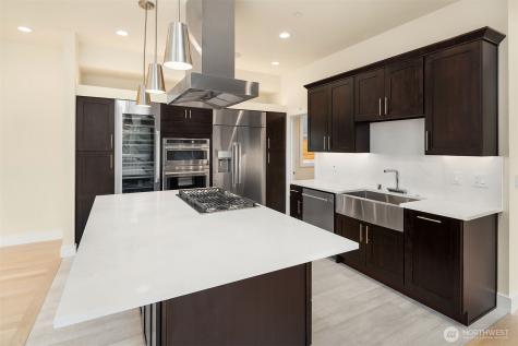 13327 Holmes Point Drive NE Kirkland WA 98034