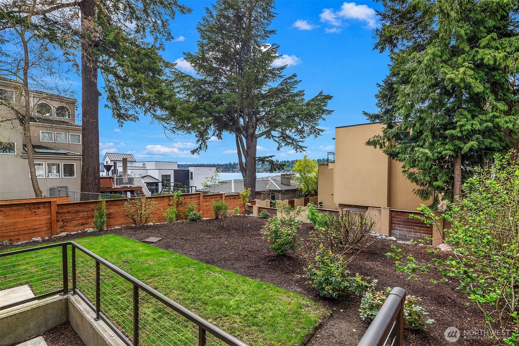 13327 Holmes Point Drive NE Kirkland WA 98034