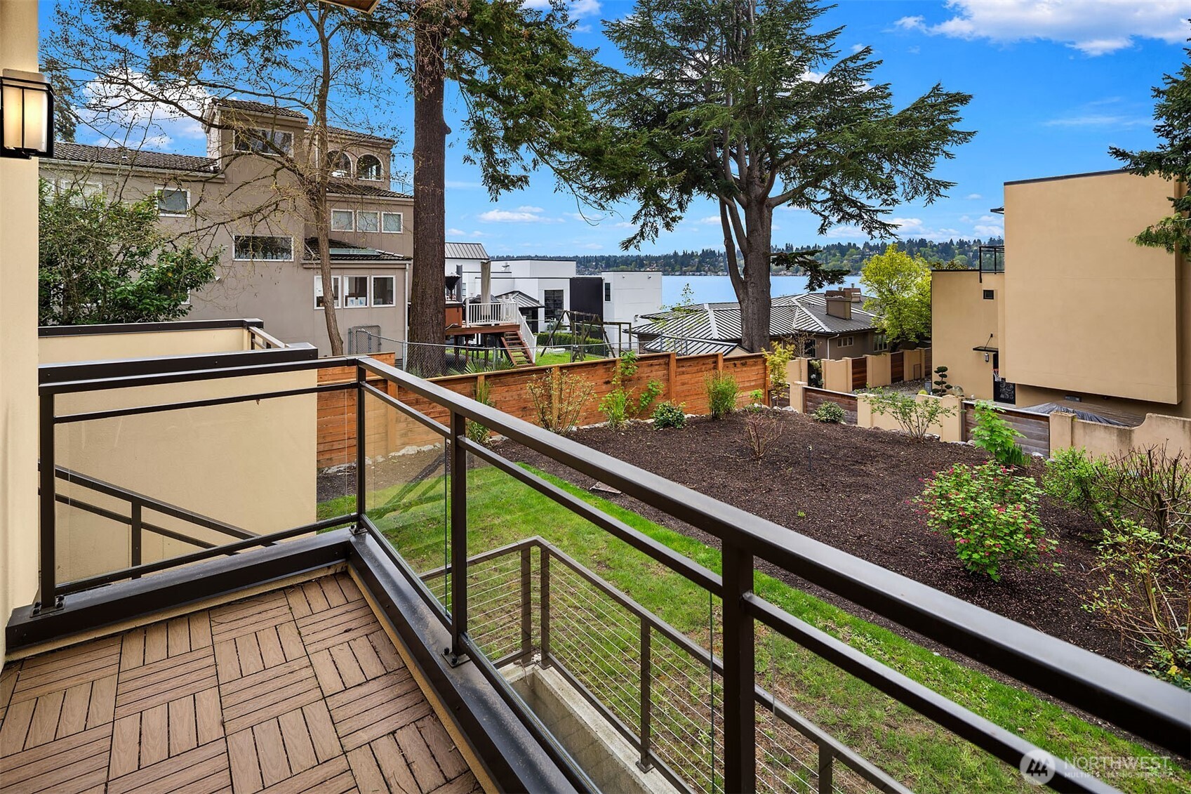 13327 Holmes Point Drive NE Kirkland WA 98034