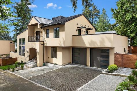 13327 Holmes Point Drive NE Kirkland WA 98034