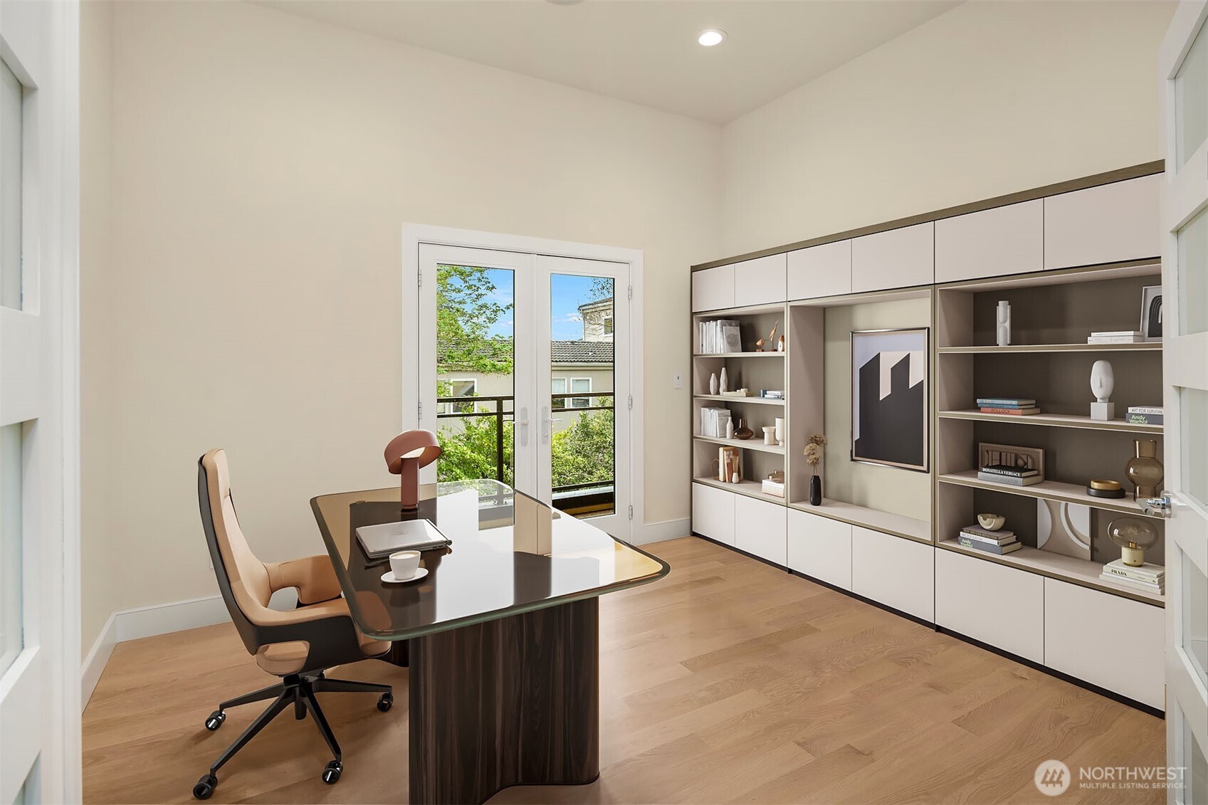 13327 Holmes Point Drive NE Kirkland WA 98034