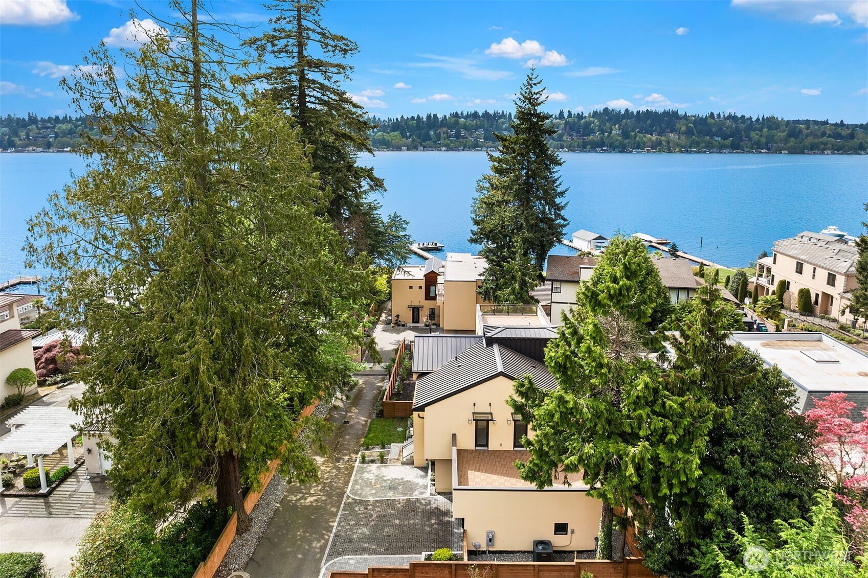 13327 Holmes Point Drive NE Kirkland WA 98034