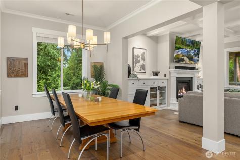 7835 Ledgestone Loop NE Bainbridge Island WA 98110