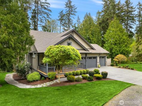7835 Ledgestone Loop NE Bainbridge Island WA 98110