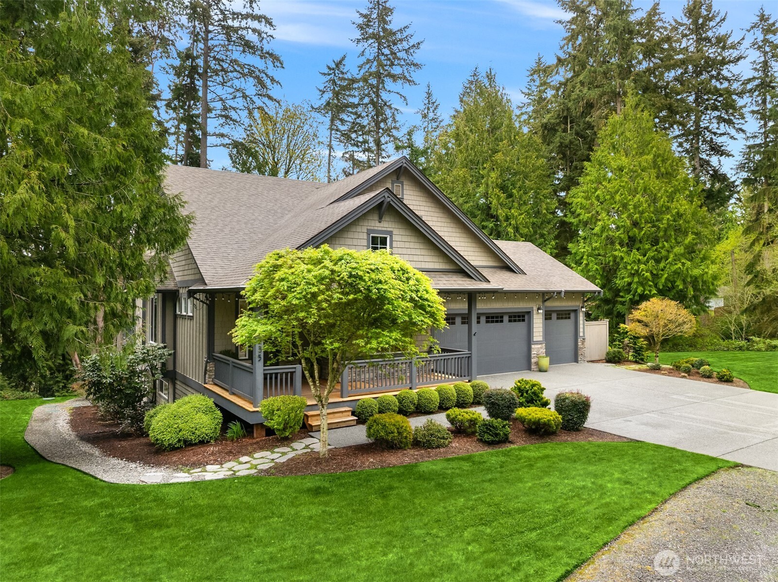 7835 Ledgestone Loop NE Bainbridge Island WA 98110