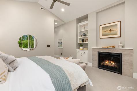 7835 Ledgestone Loop NE Bainbridge Island WA 98110