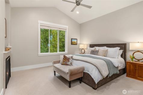 7835 Ledgestone Loop NE Bainbridge Island WA 98110