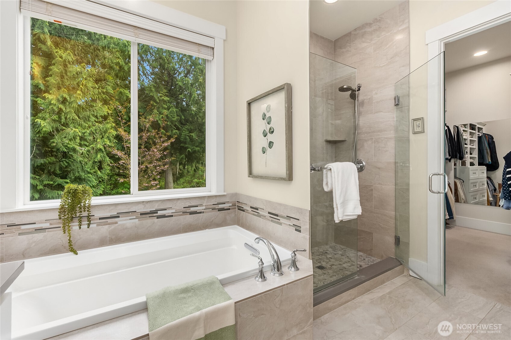 7835 Ledgestone Loop NE Bainbridge Island WA 98110