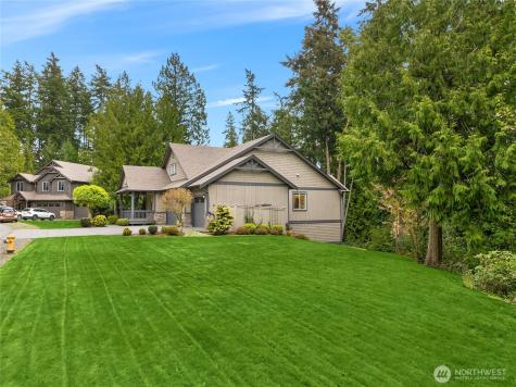 7835 Ledgestone Loop NE Bainbridge Island WA 98110