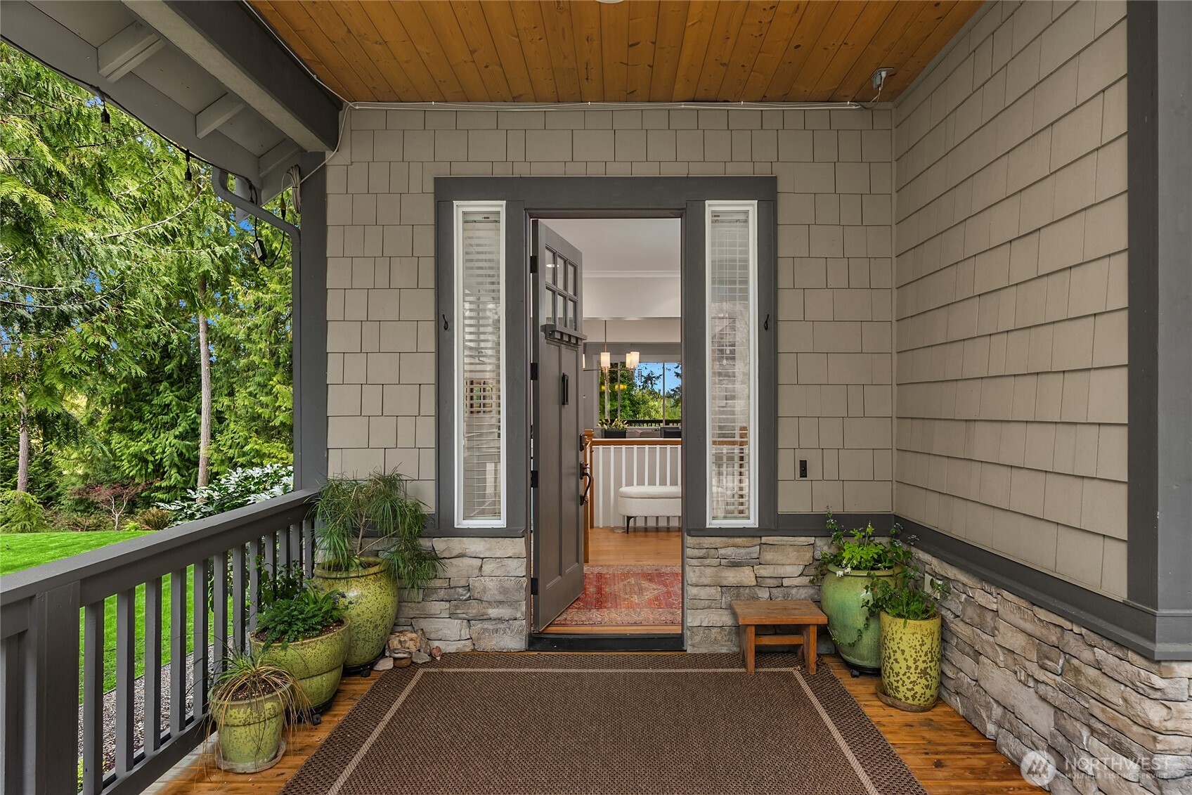 7835 Ledgestone Loop NE Bainbridge Island WA 98110