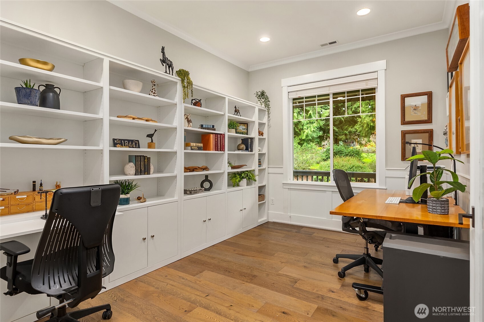7835 Ledgestone Loop NE Bainbridge Island WA 98110
