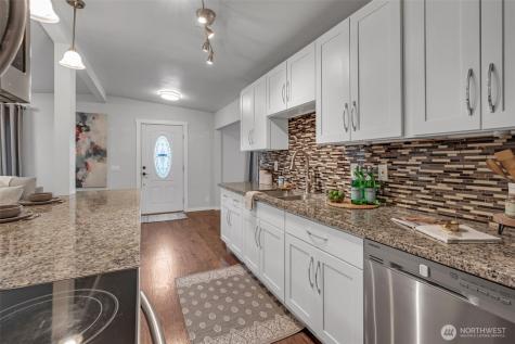 616 S 318th Place Federal Way WA 98003
