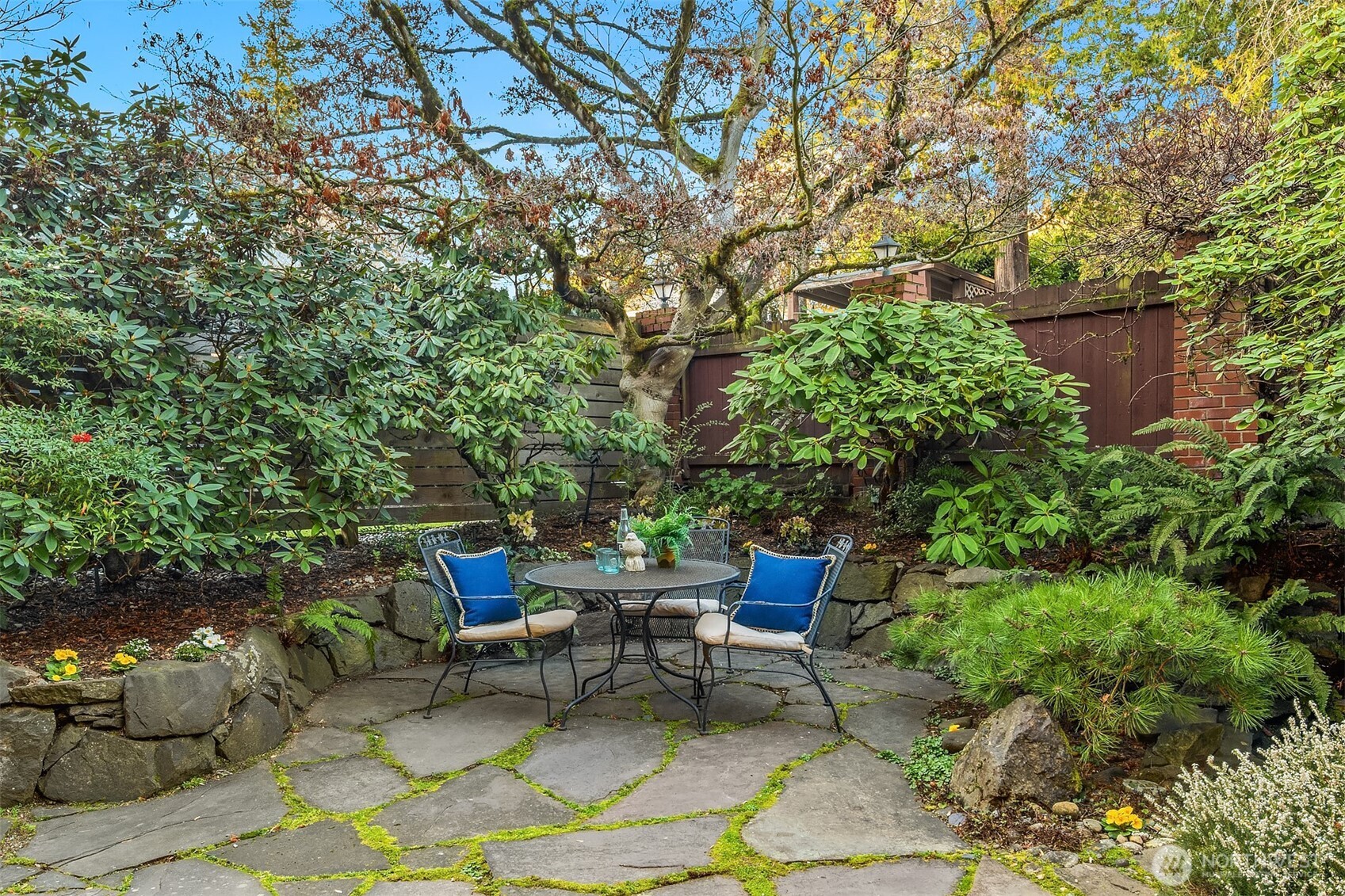 3419 E Laurelhurst Drive NE Seattle WA 98105