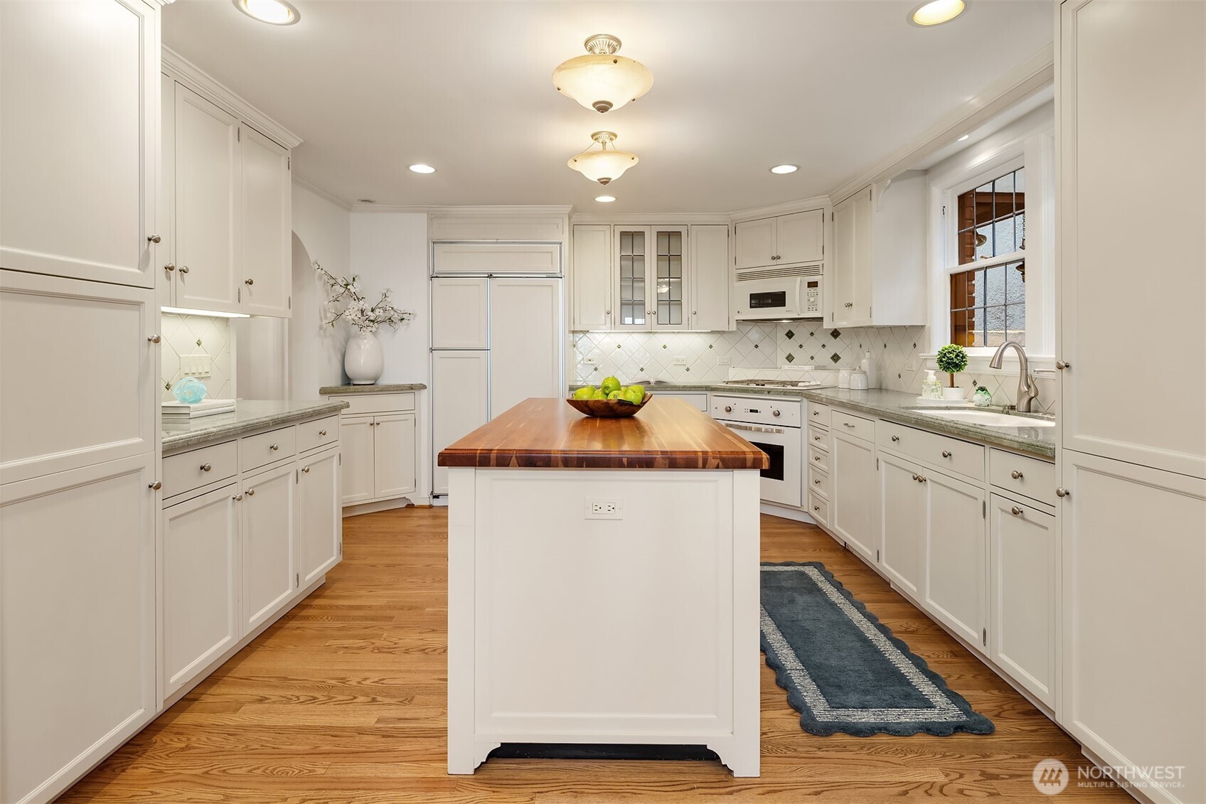 3419 E Laurelhurst Drive NE Seattle WA 98105