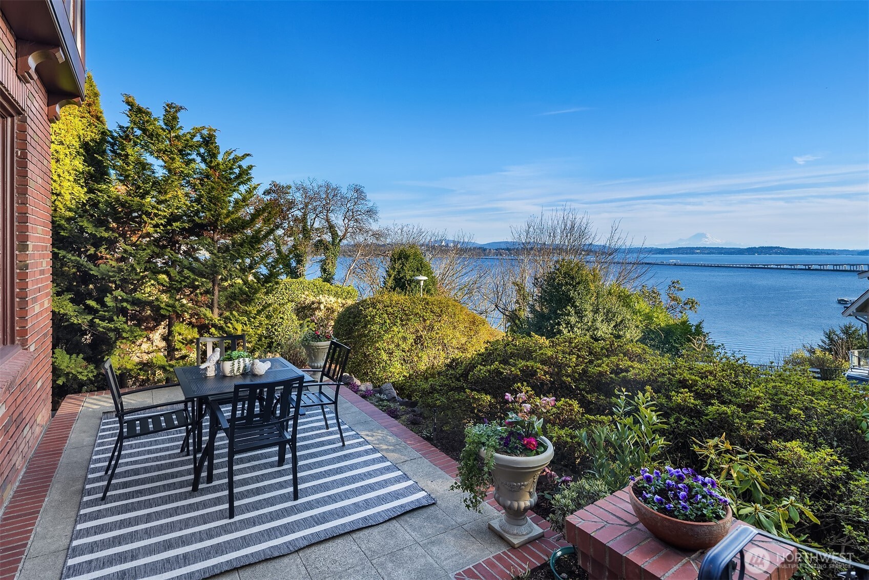 3419 E Laurelhurst Drive NE Seattle WA 98105