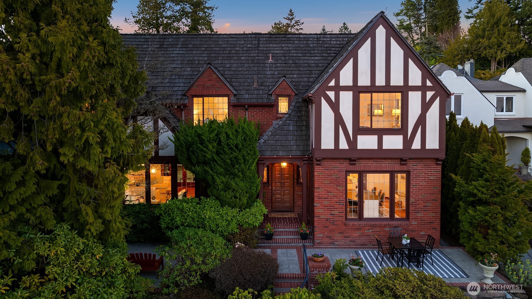 3419 E Laurelhurst Drive NE Seattle WA 98105