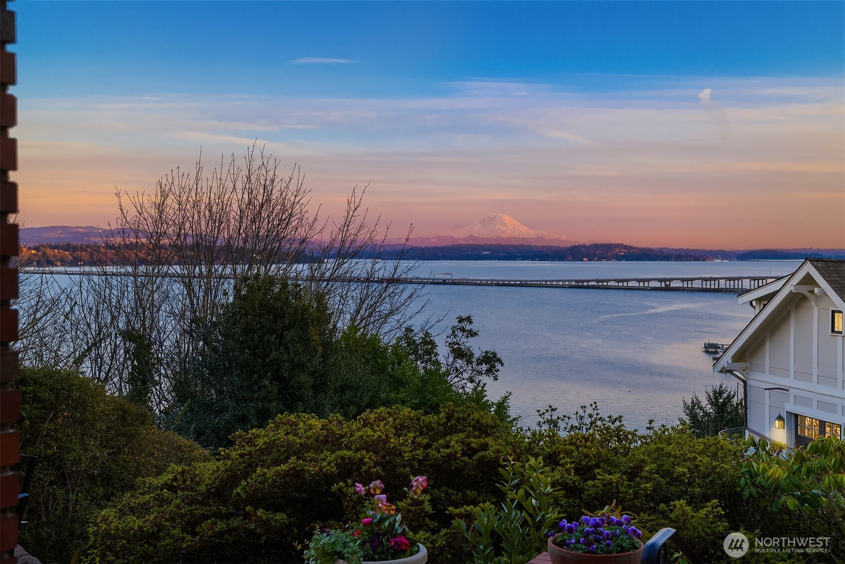 3419 E Laurelhurst Drive NE Seattle WA 98105