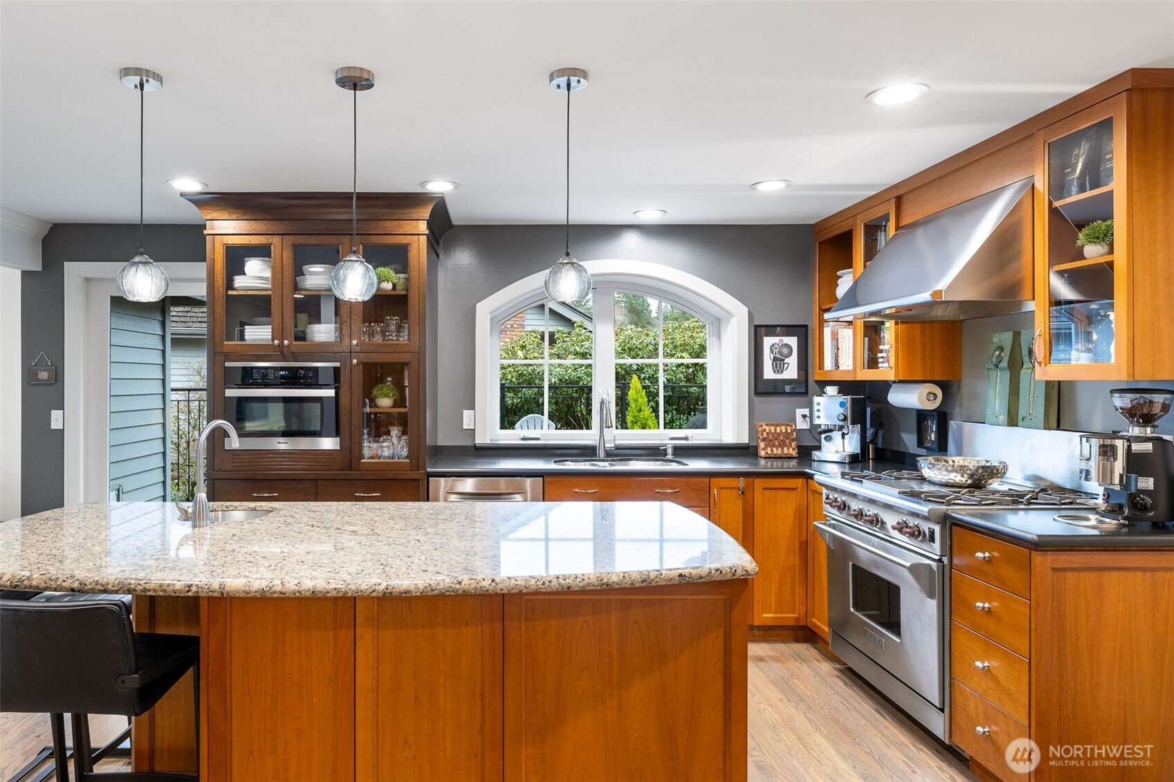 20230 NE 38th Court Sammamish WA 98074