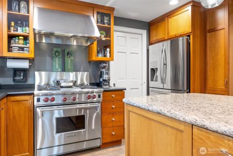 20230 NE 38th Court Sammamish WA 98074