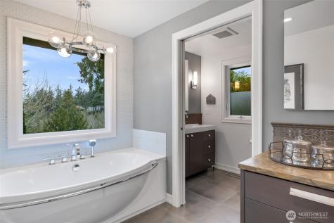 20230 NE 38th Court Sammamish WA 98074