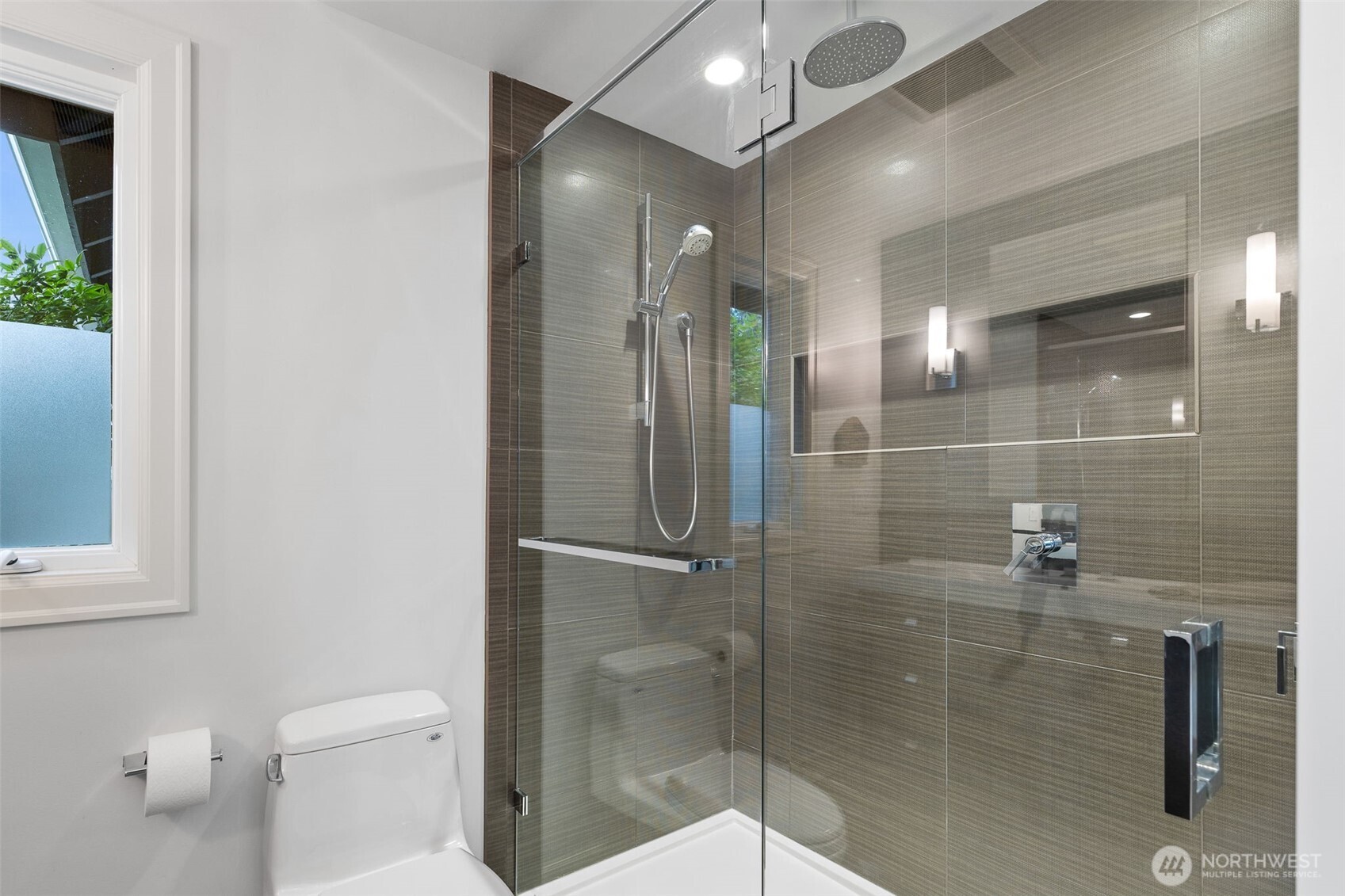20230 NE 38th Court Sammamish WA 98074