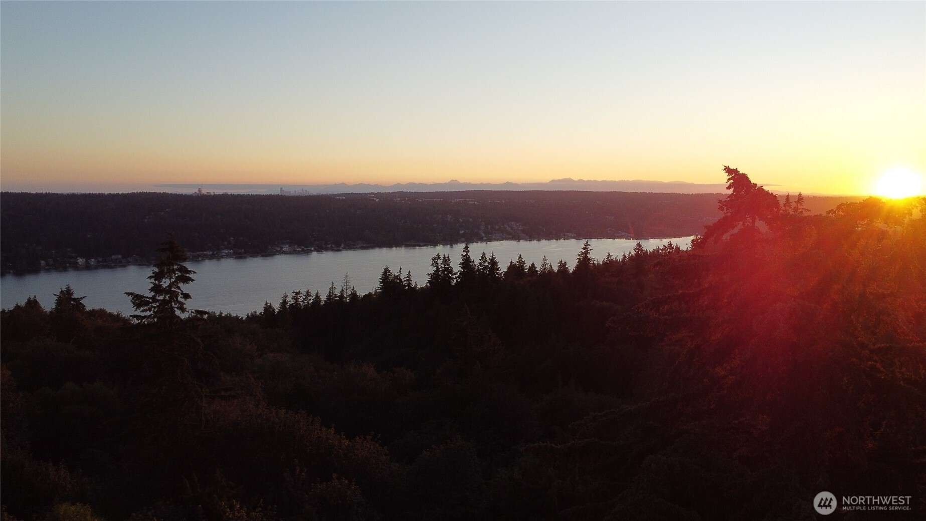 20230 NE 38th Court Sammamish WA 98074