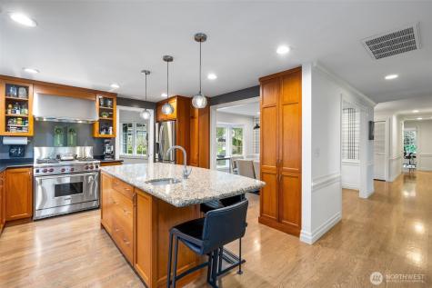 20230 NE 38th Court Sammamish WA 98074