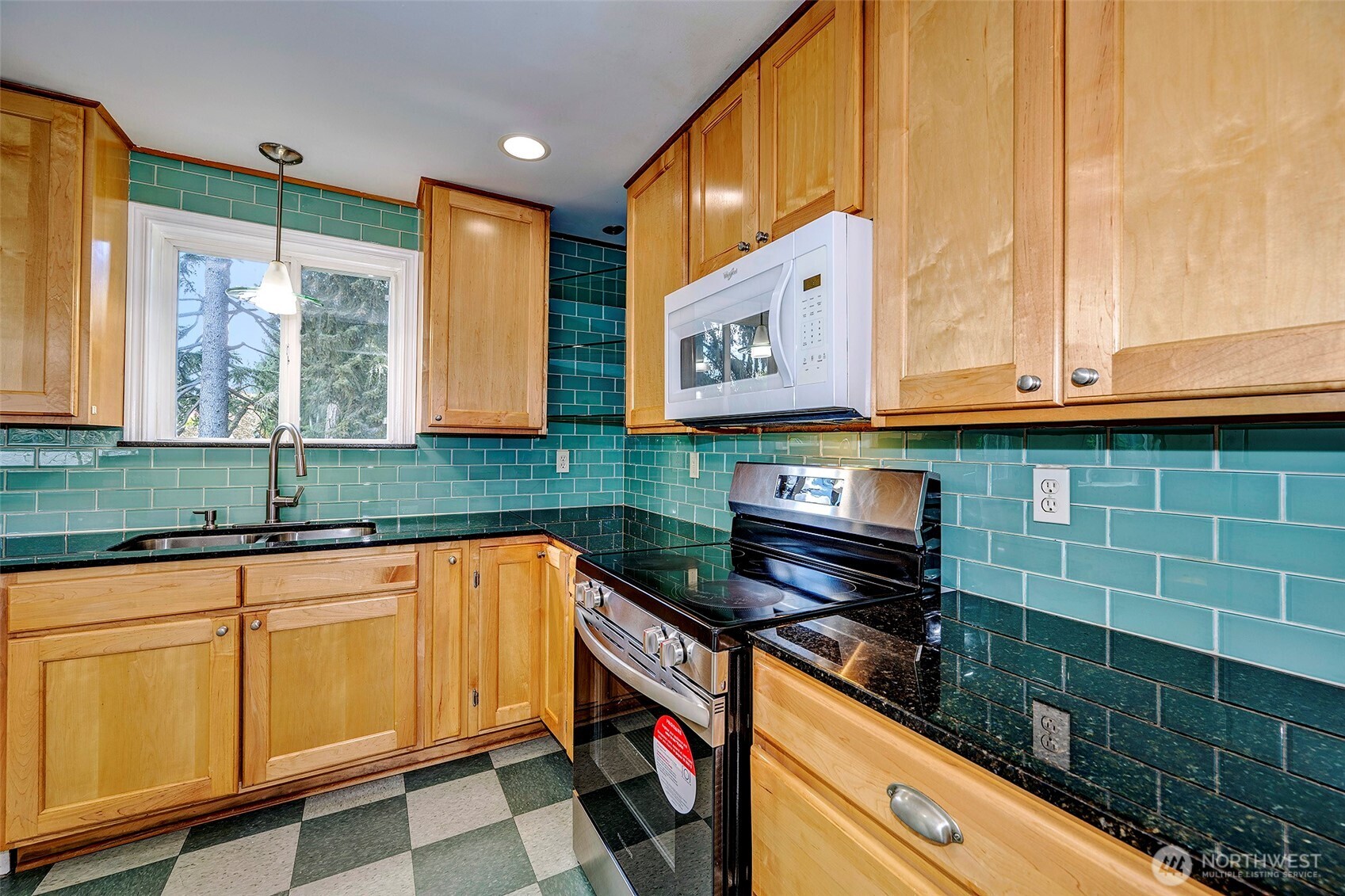 5614 170th Place SW Lynnwood WA 98037