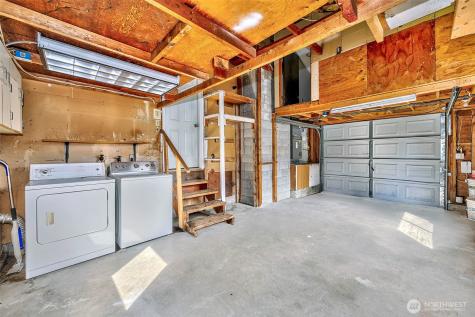 5614 170th Place SW Lynnwood WA 98037