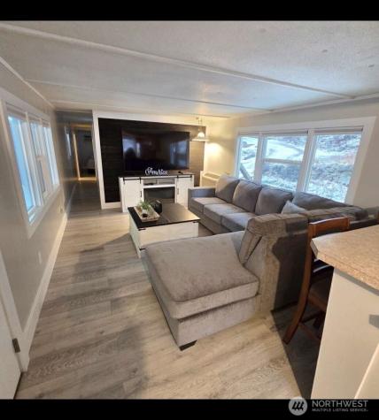 12245 S Lakeshore Road Chelan WA 98816