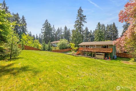 12813 Military Road E Puyallup WA 98374