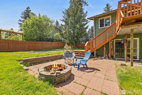 12813 Military Road E Puyallup WA 98374
