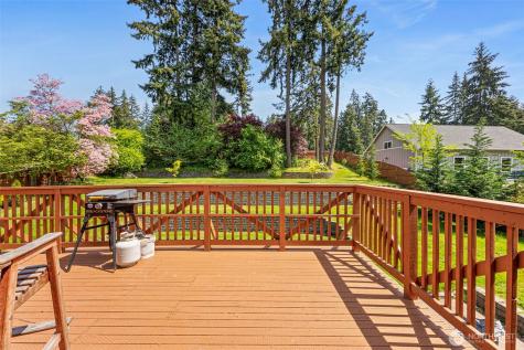 12813 Military Road E Puyallup WA 98374