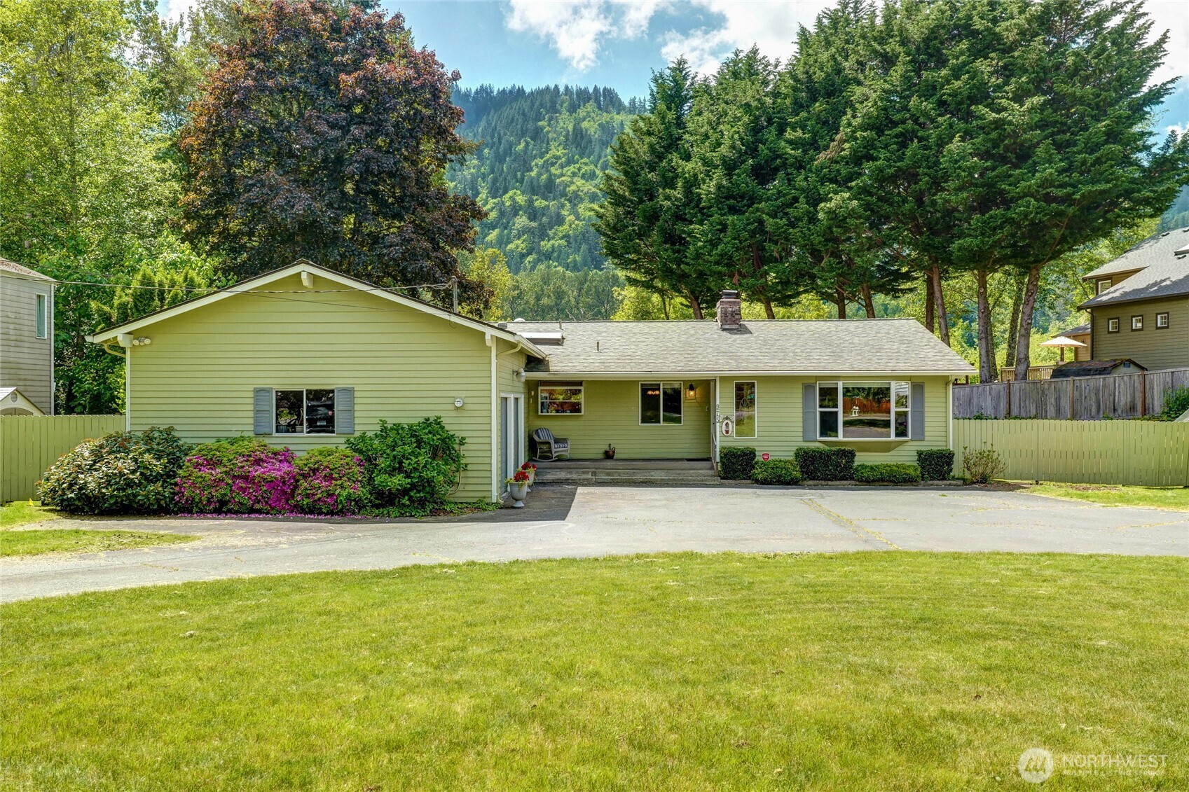 975 Front Street S Issaquah WA 98027