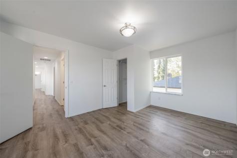 9925 S 242nd Place Kent WA 98030