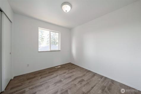 9925 S 242nd Place Kent WA 98030