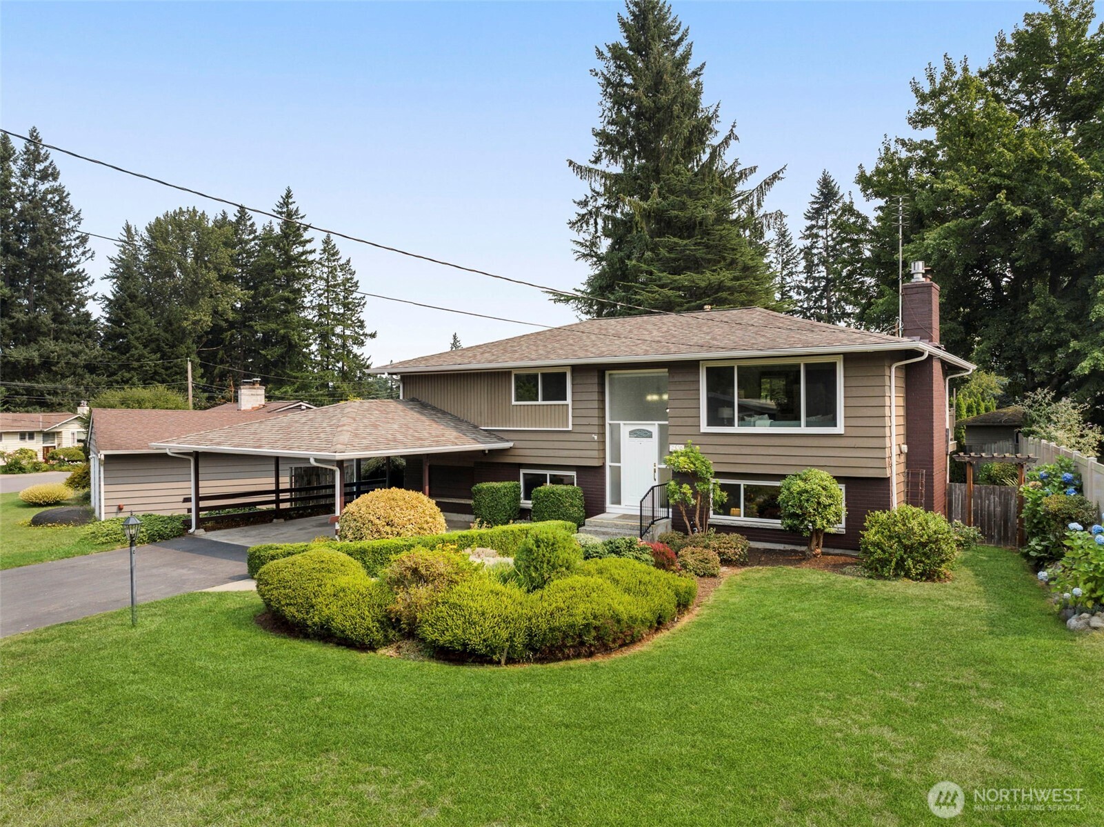2520 166th Avenue NE Bellevue WA 98008