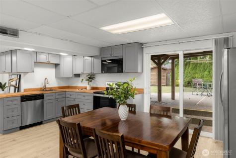 2520 166th Avenue NE Bellevue WA 98008