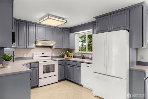 2520 166th Avenue NE Bellevue WA 98008