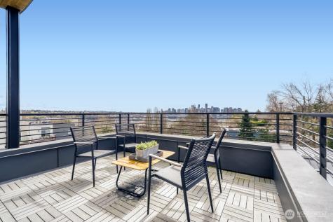 517 Howe Street Seattle WA 98109