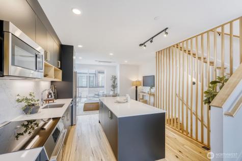 517 Howe Street Seattle WA 98109
