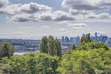 517 Howe Street Seattle WA 98109